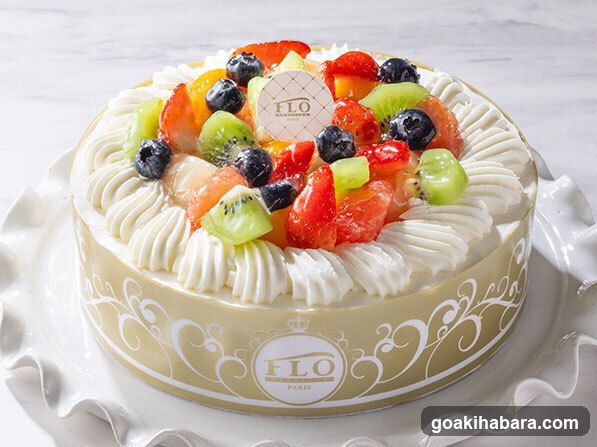 FLO Cake with Fresh Fruits
