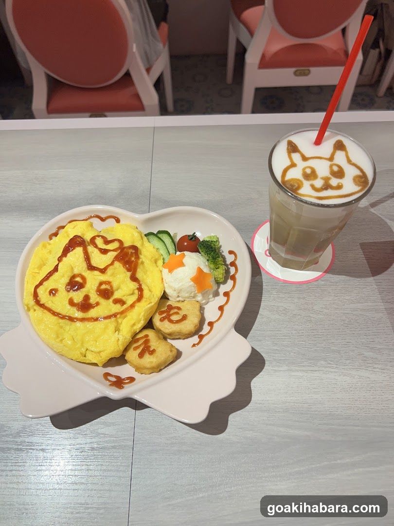 Cat-themed Omelette and Latte