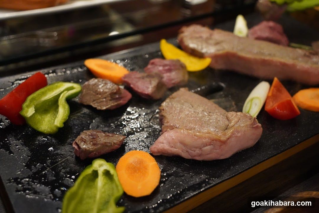 Grilled Steak and Vegetables