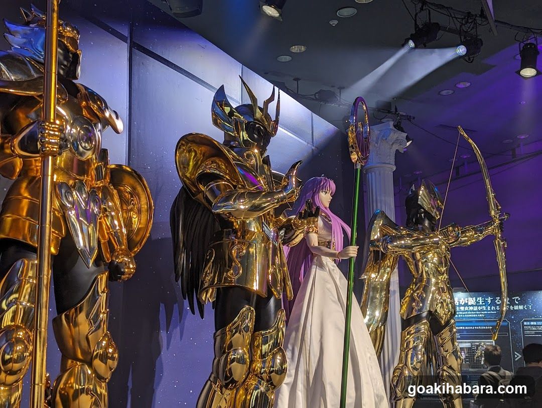 Saint Seiya Gold Armor Display