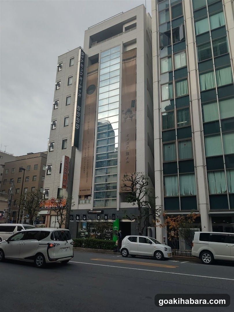 Urban Street Scene with Buildings and Vehicles