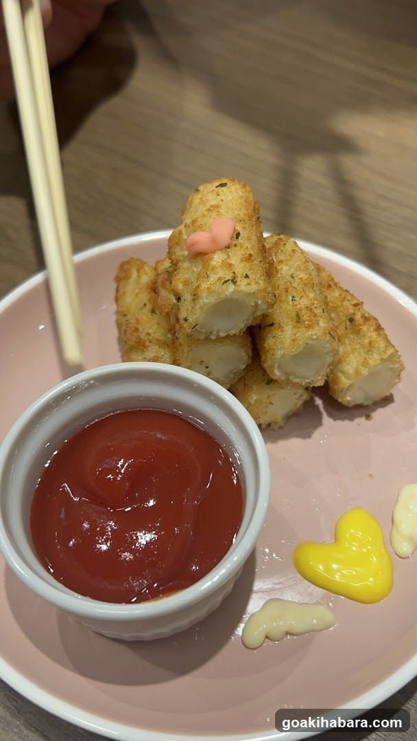 Fried Food with Dipping Sauce