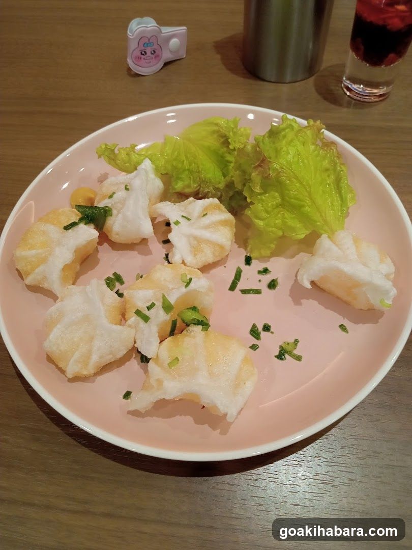 Dumplings with Lettuce Garnish