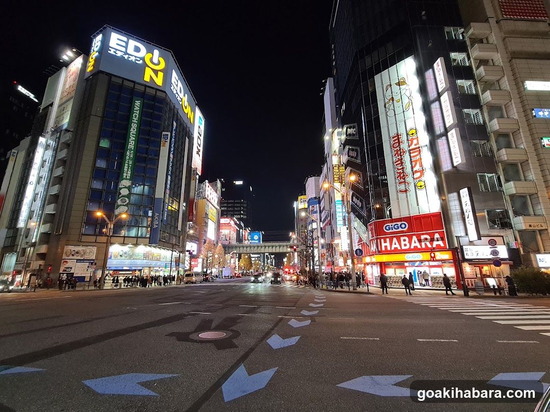 Night street scene in Japan