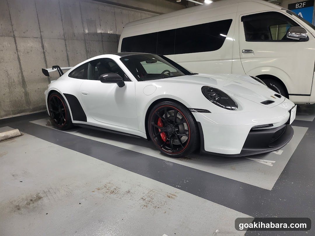 White Porsche 911 GT3 in Parking Garage