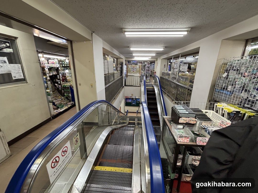 Elevator Hallway in Shopping Center