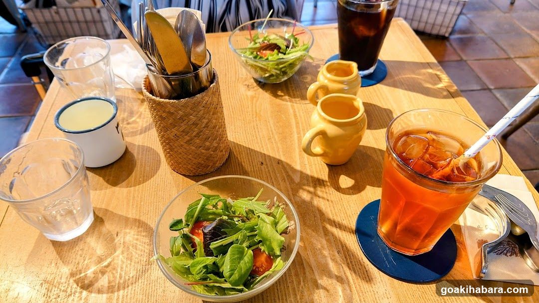 Outdoor Cafe Table Setting