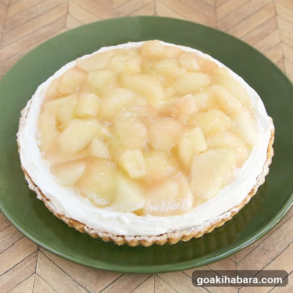 Apple Tart with Cream