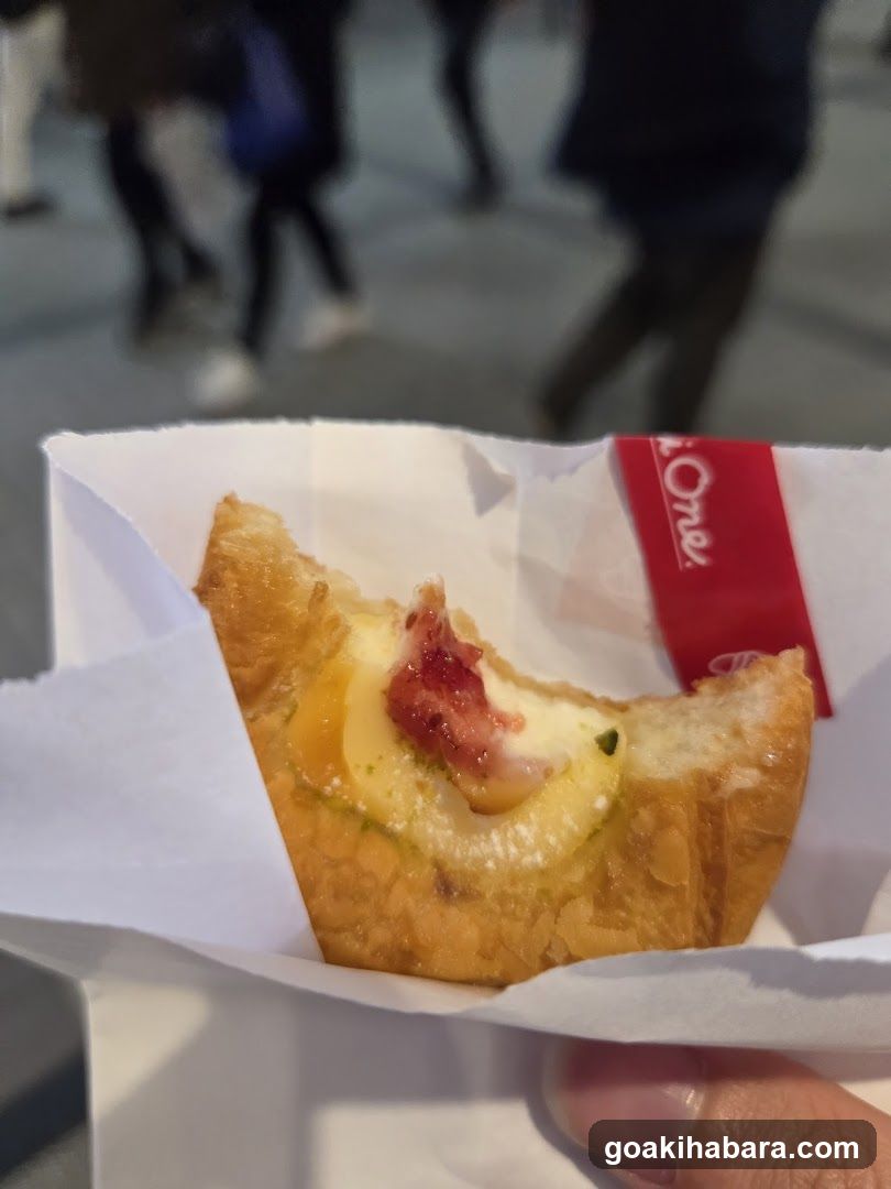 Croissant with filling