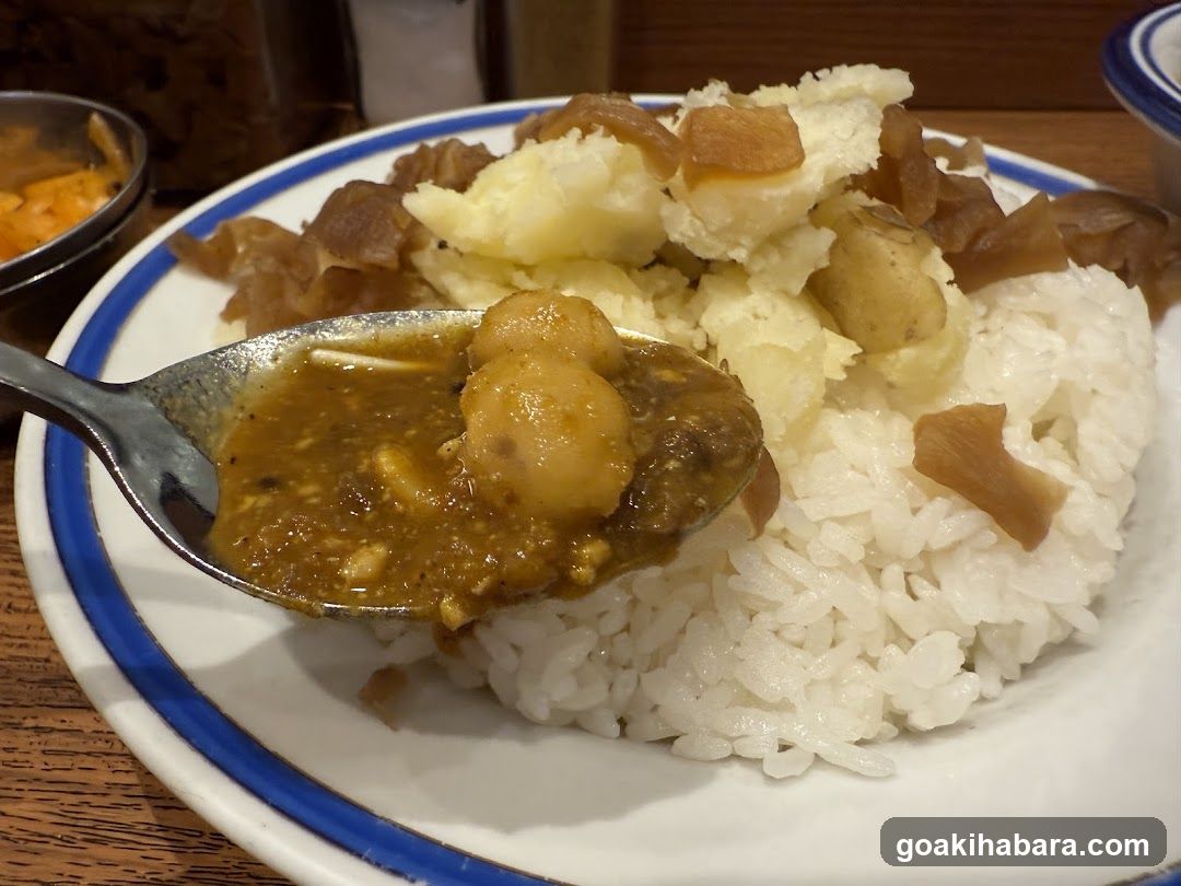 Curry Rice with Mashed Potatoes and Pickles