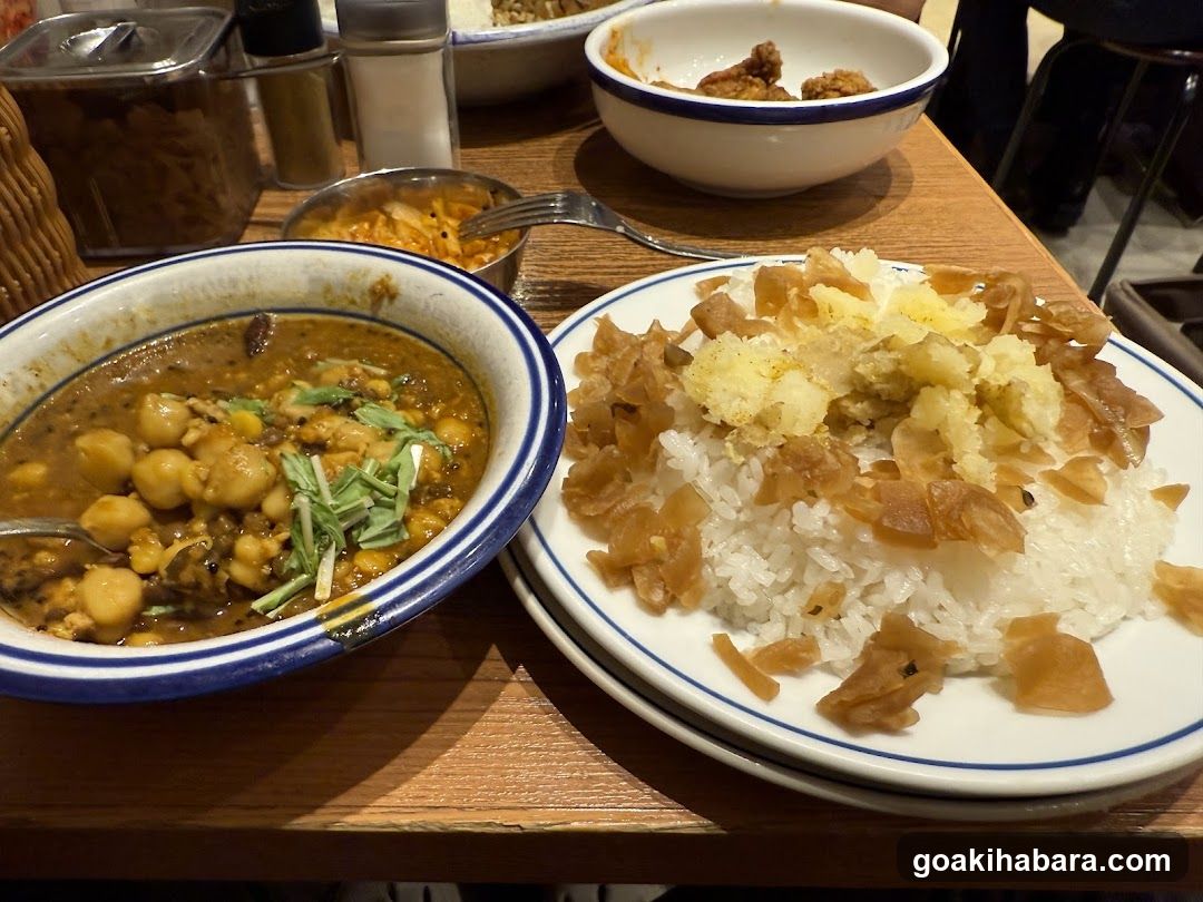 Chickpea Curry and Rice Meal