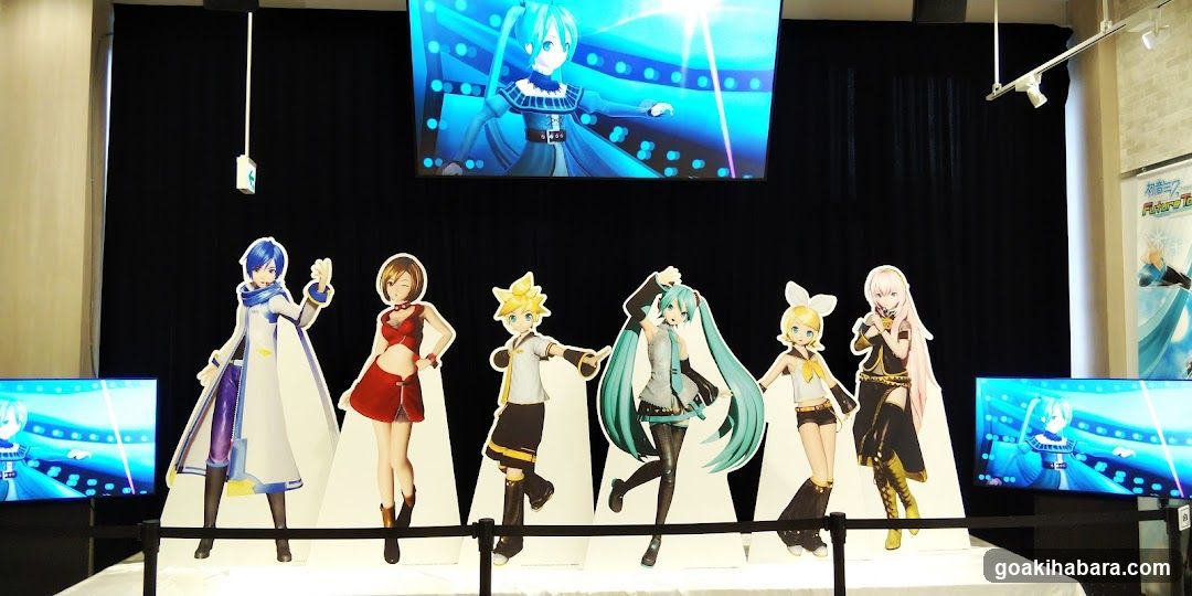 Vocaloid Character Cutouts Display