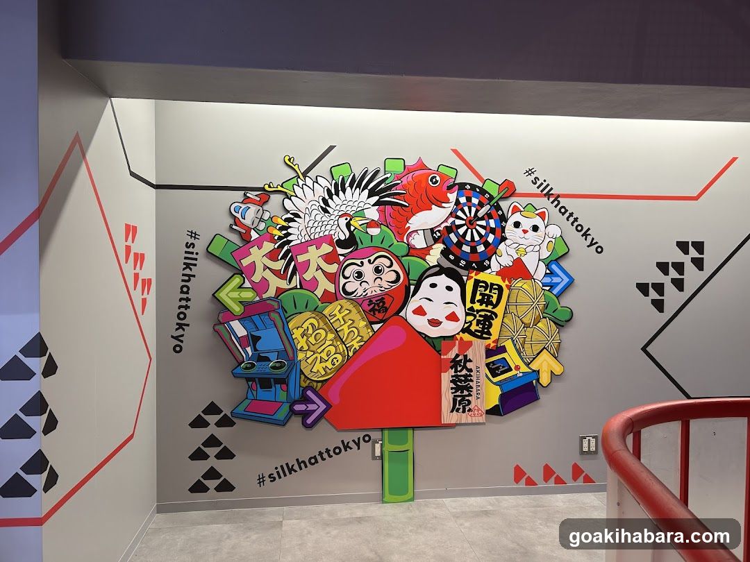 #silkhattokyo mural display