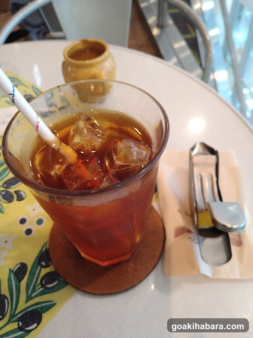 Iced Tea with Condiment Jar