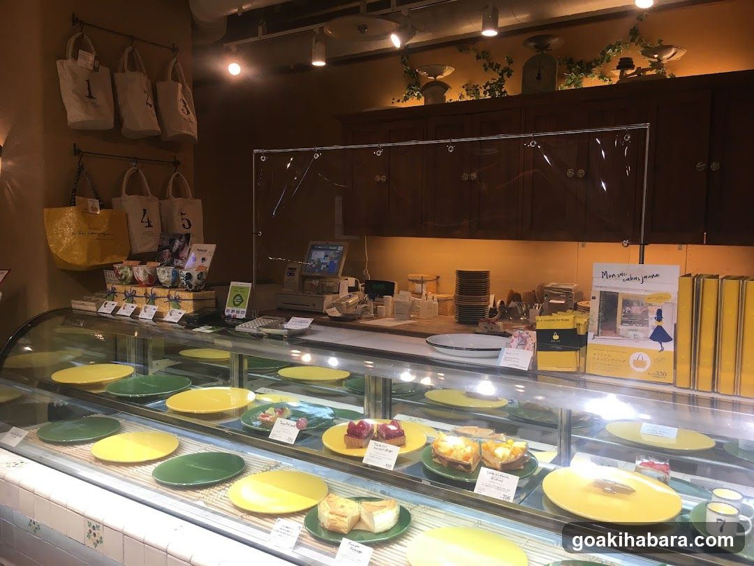 Bakery Interior Display