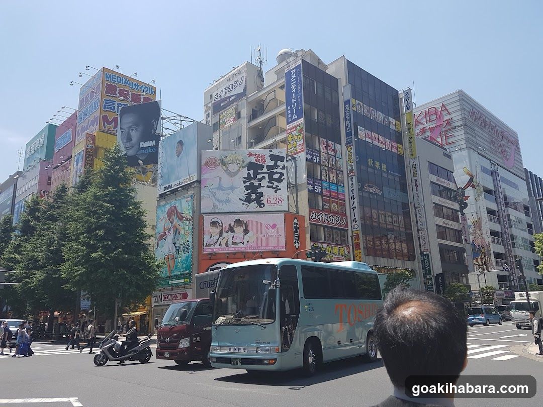 Daimaru Shibuya Storefront