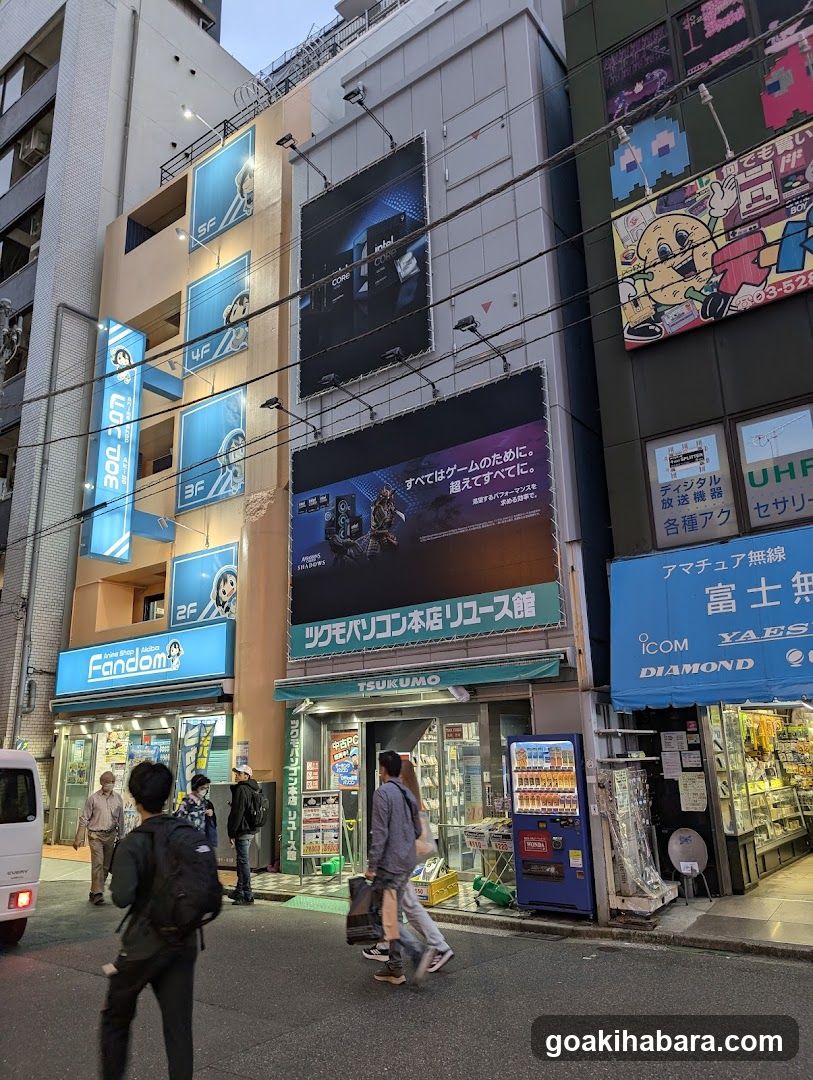 Street scene with shops and pedestrians
