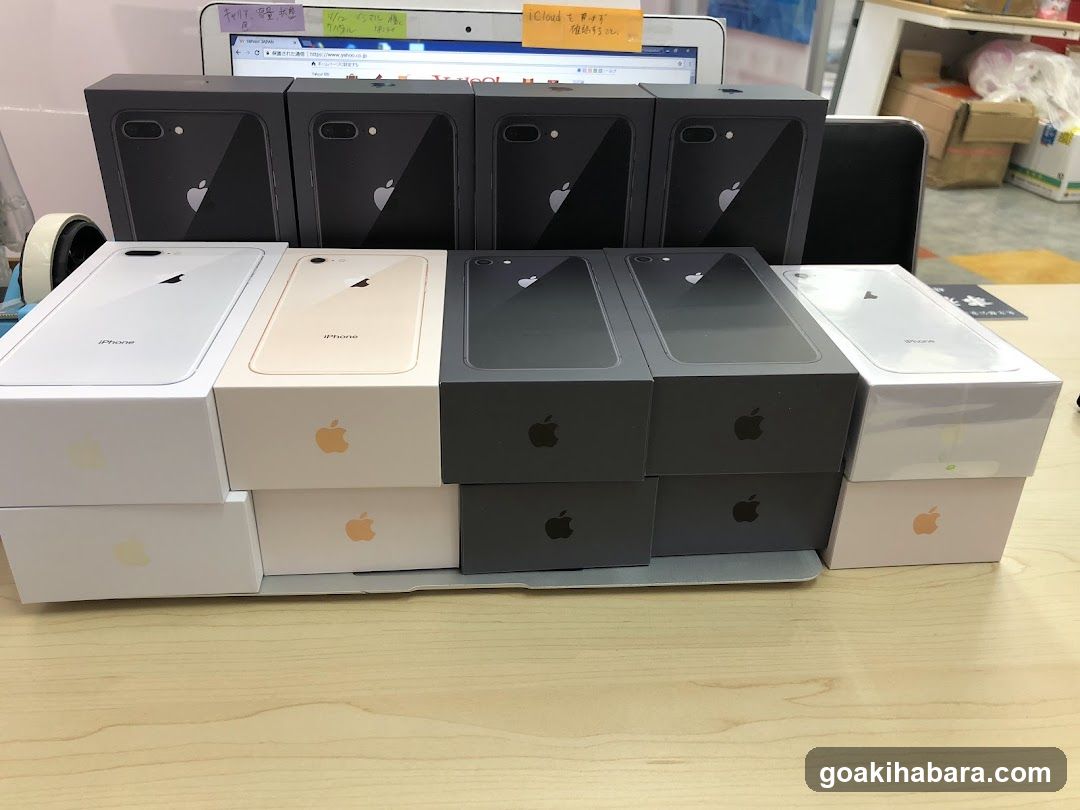 iPhone boxes display