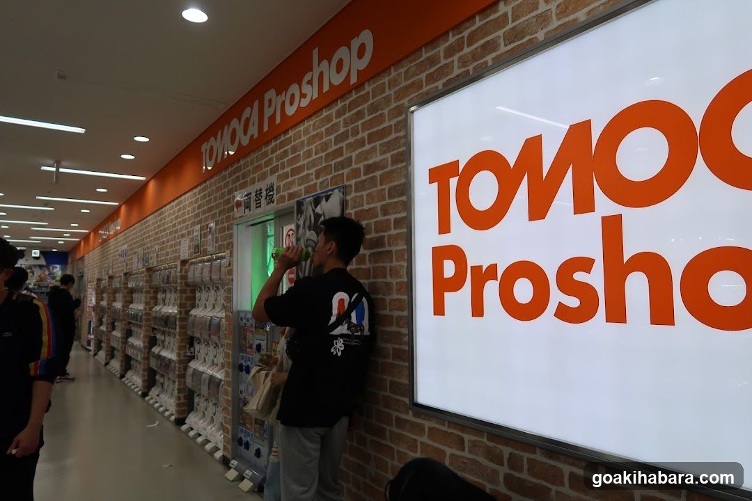 TOMOCO Proshop Interior View