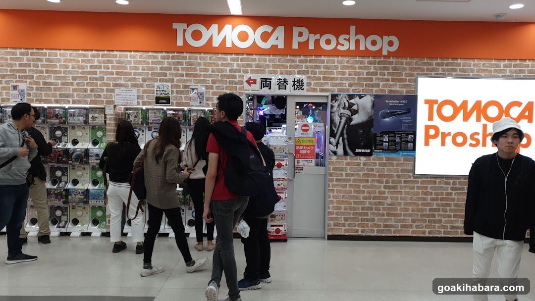 TOMOCA Proshop Interior