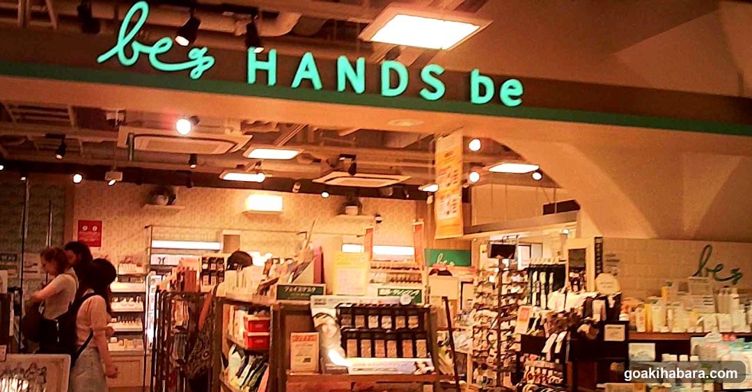be's HANDS be store interior