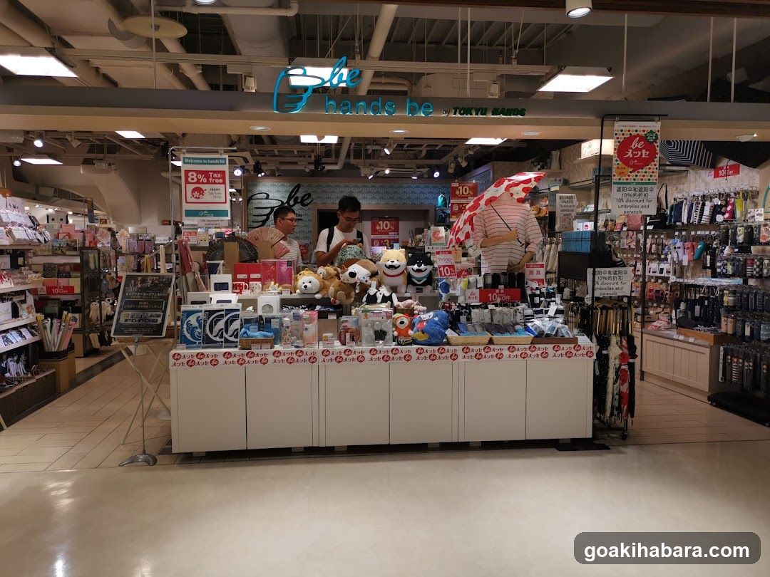 be hands be store display