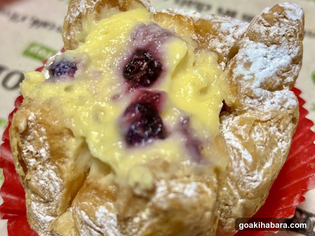 Baked Pastry with Cream and Berries