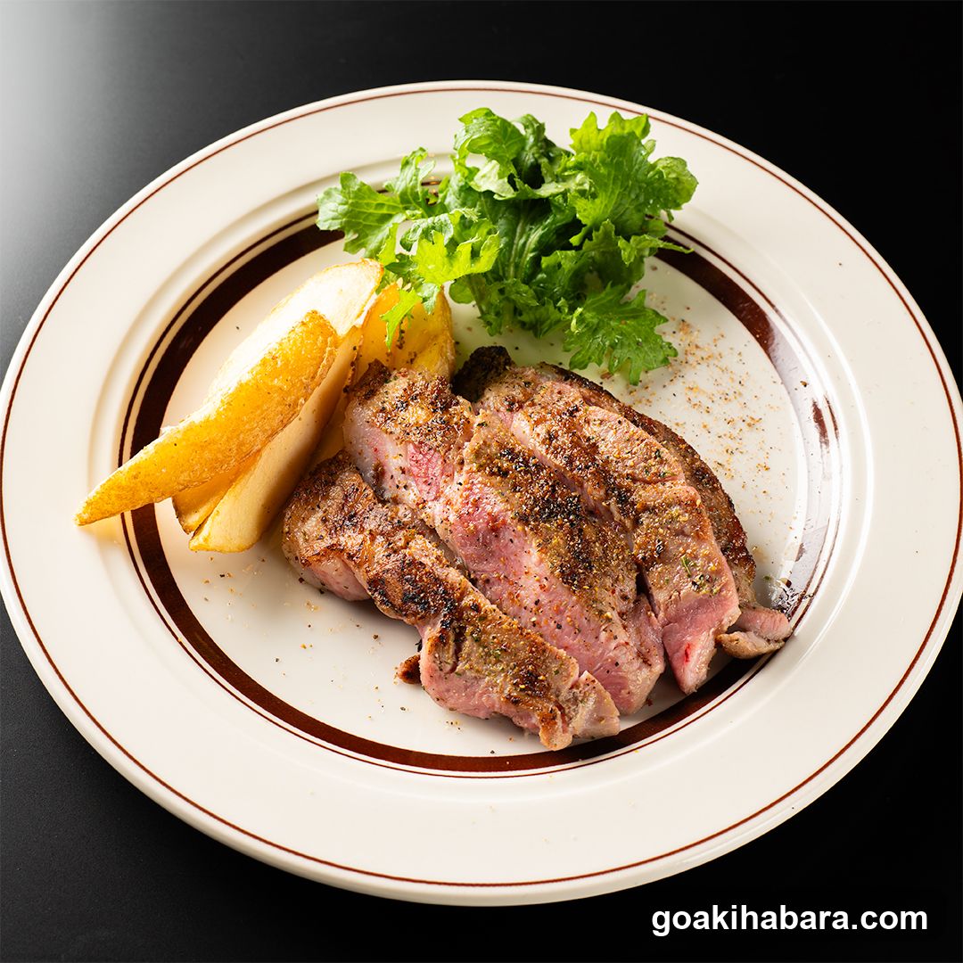 Sliced Steak with Lemon and Greens