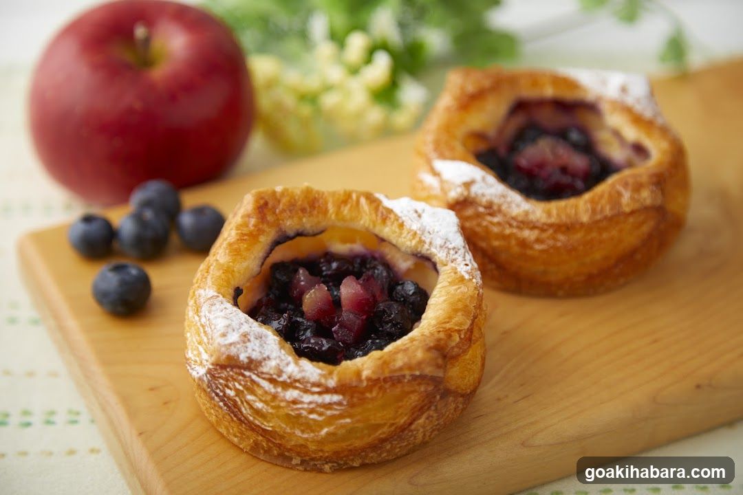 Blueberry Puff Pastry with Fresh Fruit