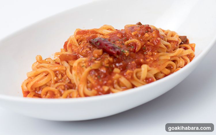 Spaghetti with Tomato Sauce