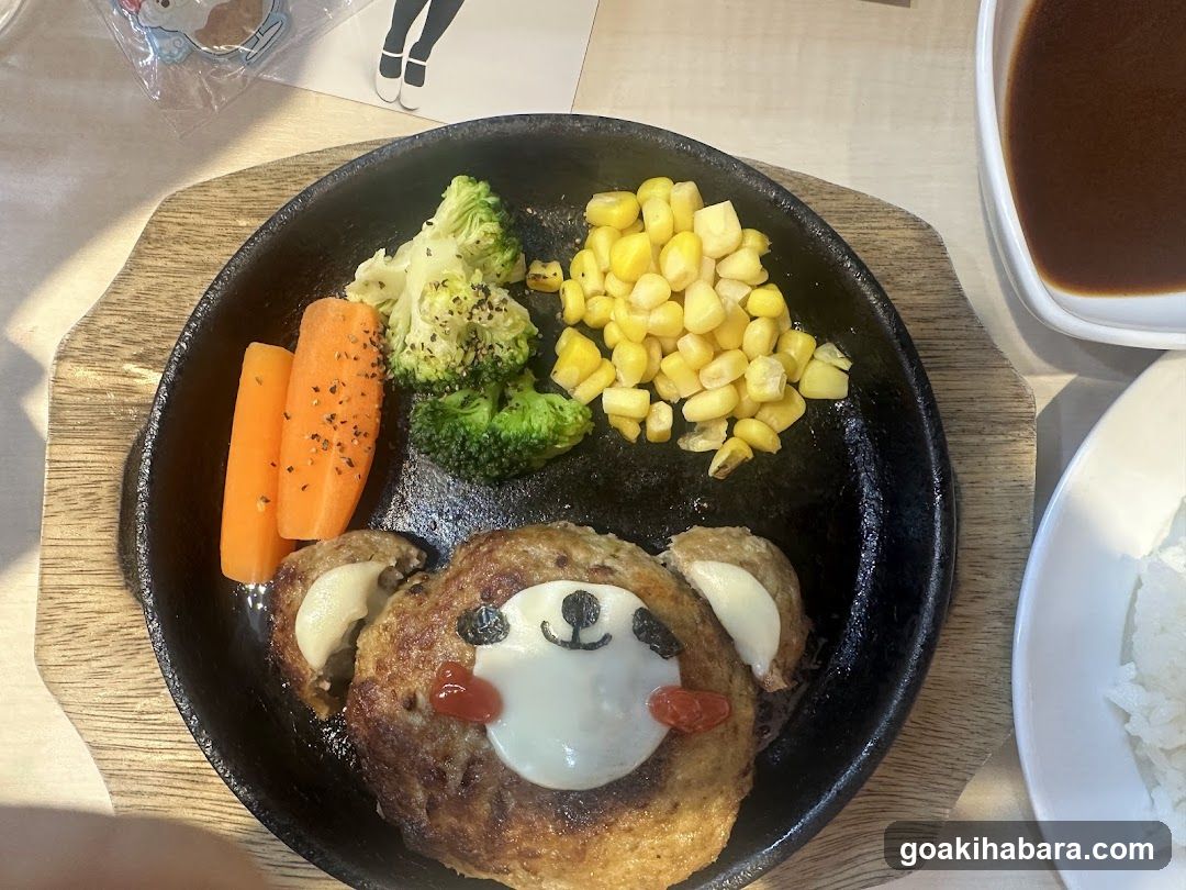 Bunny-themed Steak Rice Bowl