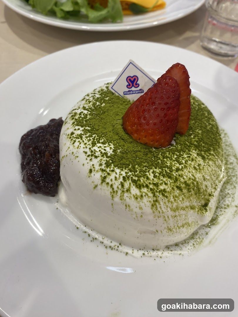 Matcha Cream Cake with Strawberry