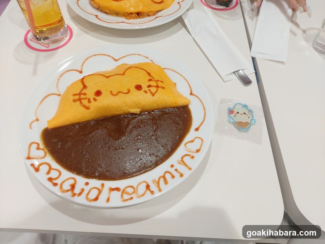 Maidreamin Omelette with Cat Face