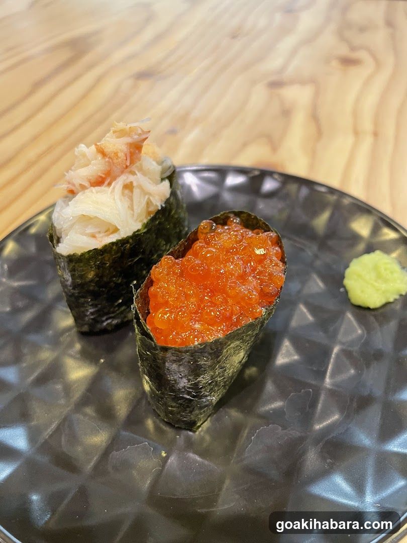 Sushi Plate with Crab and Roe