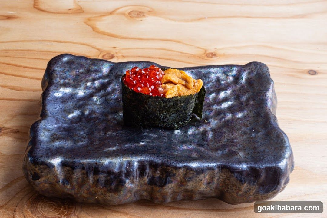Sushi with Tuna and Roe