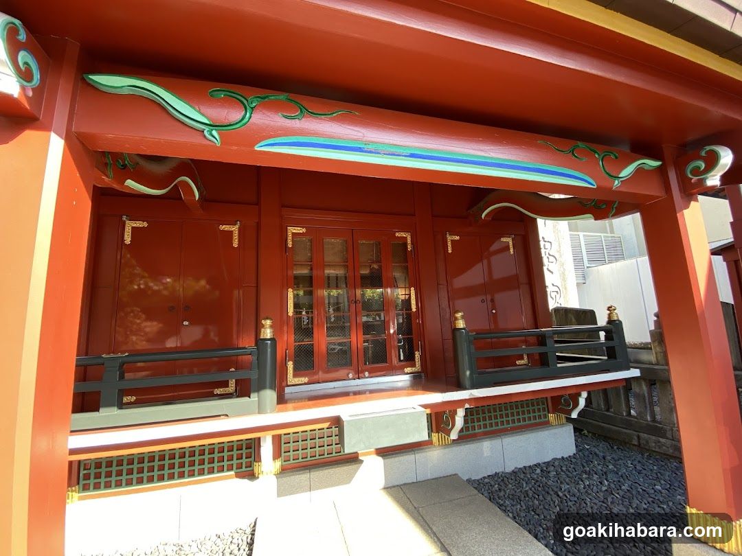 Shrine for Complexly Enshrined Deities